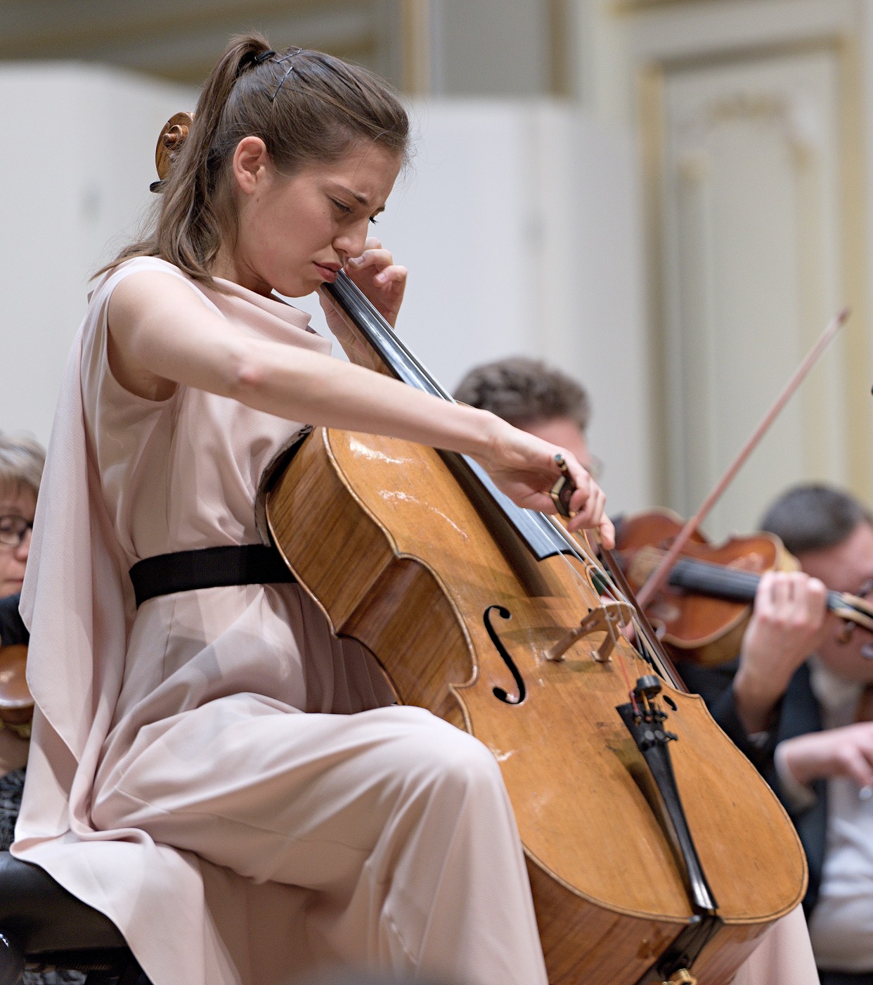 21.04.2016 Slovenská filharmónia; Camille Thomas, Aziz Shokhakimov © Jan Lukas