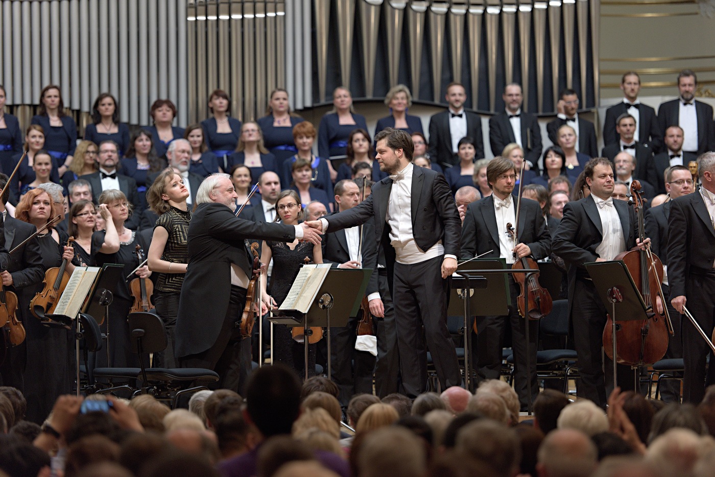 SF, SFZ, Juraj Valčuha, Adriana Kohútková, Terézia Kružliaková, Tomáš Juhás, Peter Mikuláš Óda na radosť foto jan.f.lukas