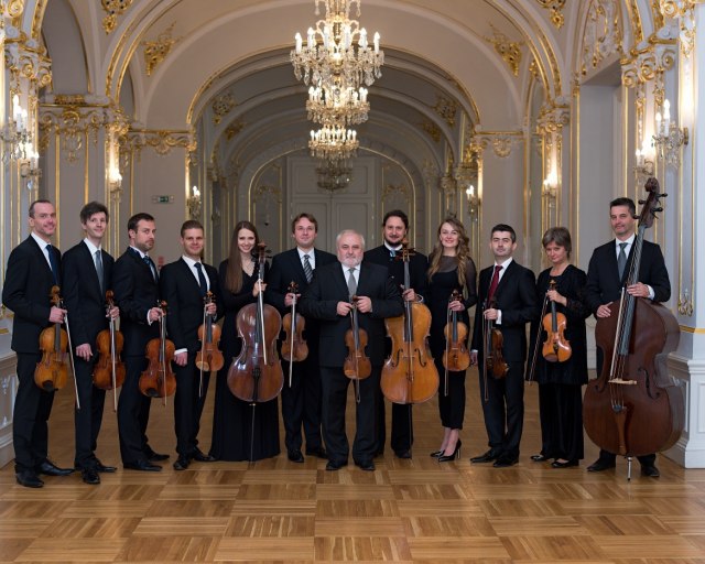 Slovenský komorný orchester odcestoval do Španielska a Nemecka - 65 SKO fotografovanie 05 05 2017 © jan.f.lukas 