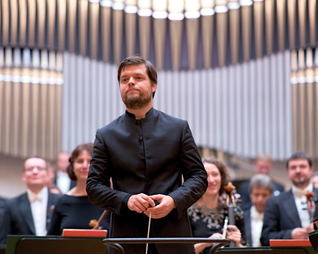 Babij jar Dmitrija Šostakoviča pod taktovkou Juraja Valčuhu - 83  SF Juraj Valcuha 06 01 2018 © jan.f.lukas 