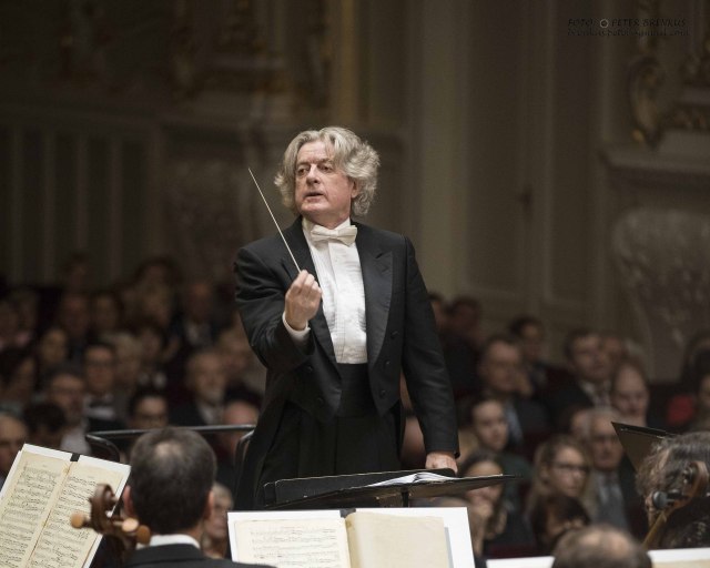 Pod taktovkou šéfdirigenta - BRENKUS c 8812 kopie 