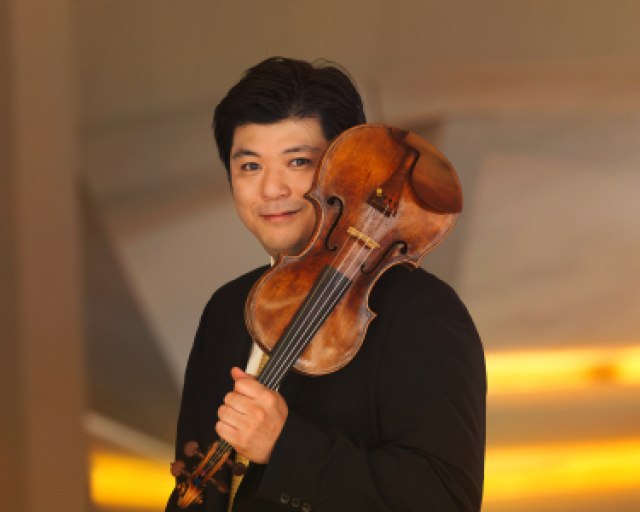 V máji pod taktovkou Jamesa Judda - Daishin Kashimoto 