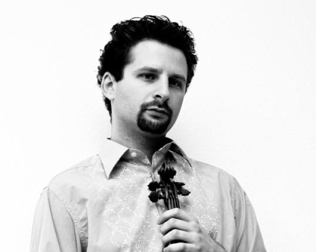 John Axelrod a Ilya Gringolts v bratislavskej REDUTE - Ilya Gringolts 