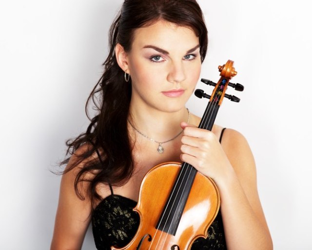 SYMFONICKÝ ORCHESTER SLOVENSKÉHO ROZHLASU  v REDUTE - Olga Šroubková 