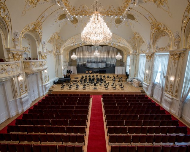 ZMENA / Koncert 21. 6. 2026 sa bude konať v Koncertnej sieni SF o 15.30 - Koncertná sieň SF 